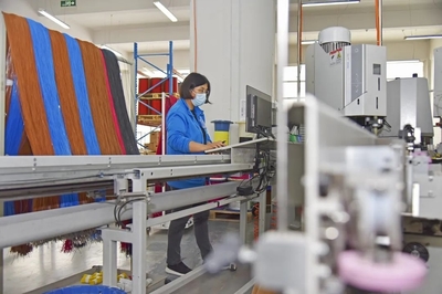 "轟隆隆"機器轉起來 生產(chǎn)忙不停 徐州有序恢復生產(chǎn)生活秩序